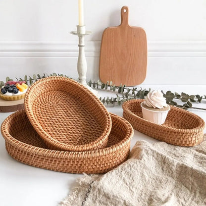 Cesto Oval de Fibra Natural Trançado à Mão Akito