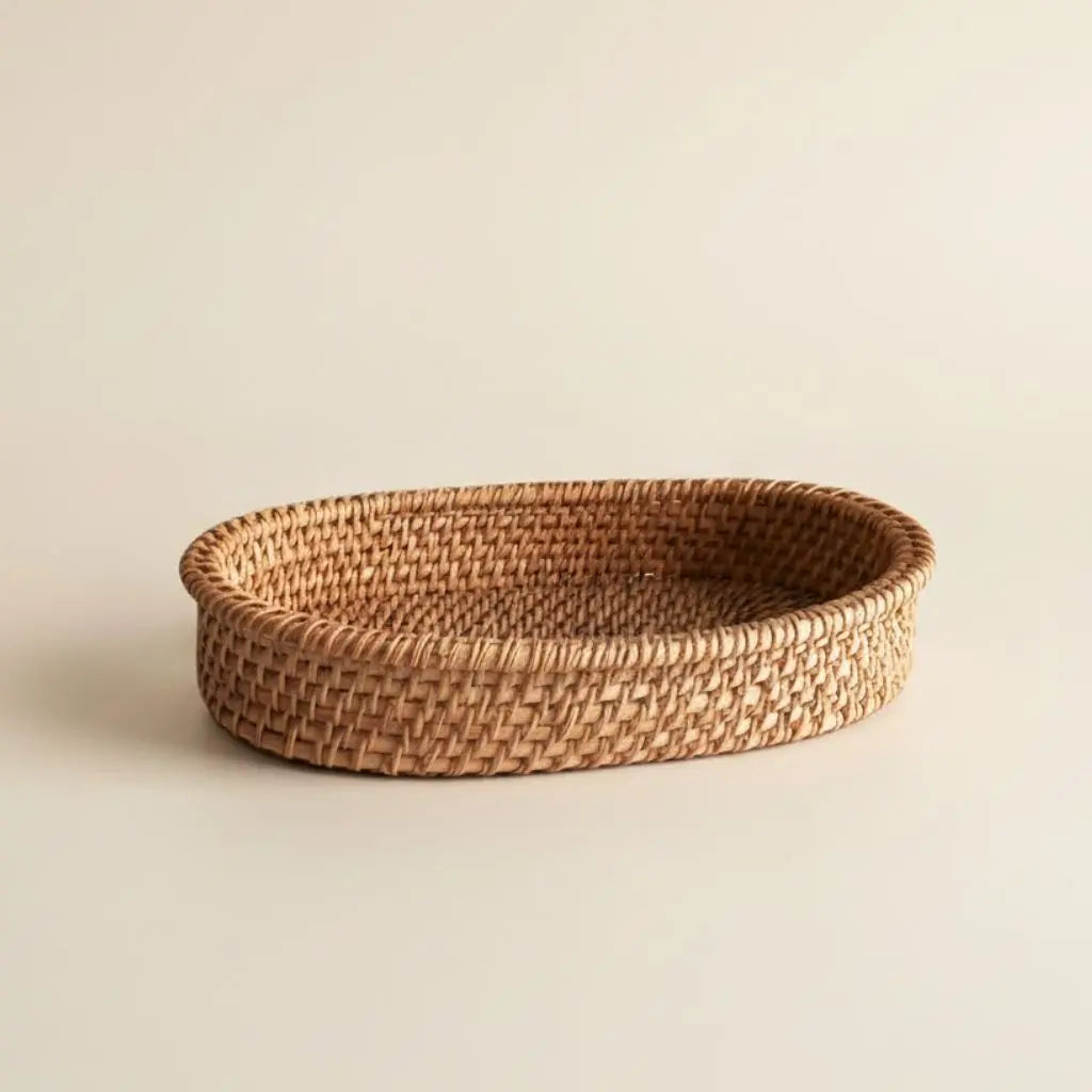 Cesto Oval de Fibra Natural Trançado à Mão Akito