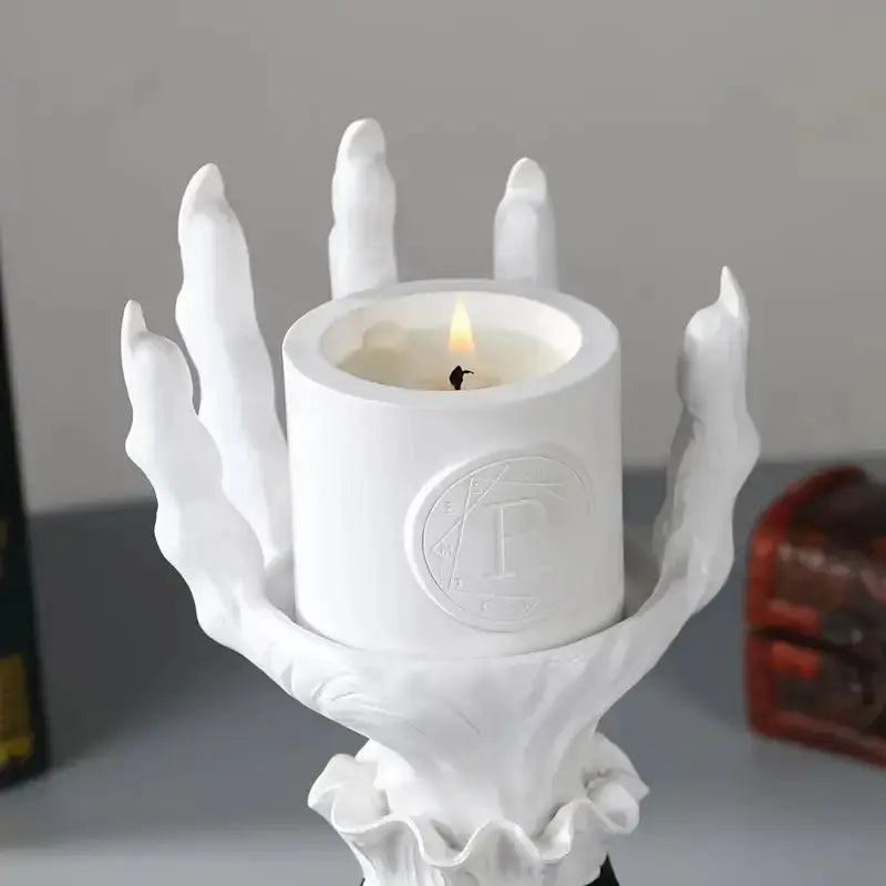 Porta-Velas em Formato de Mão de Bruxa Salem