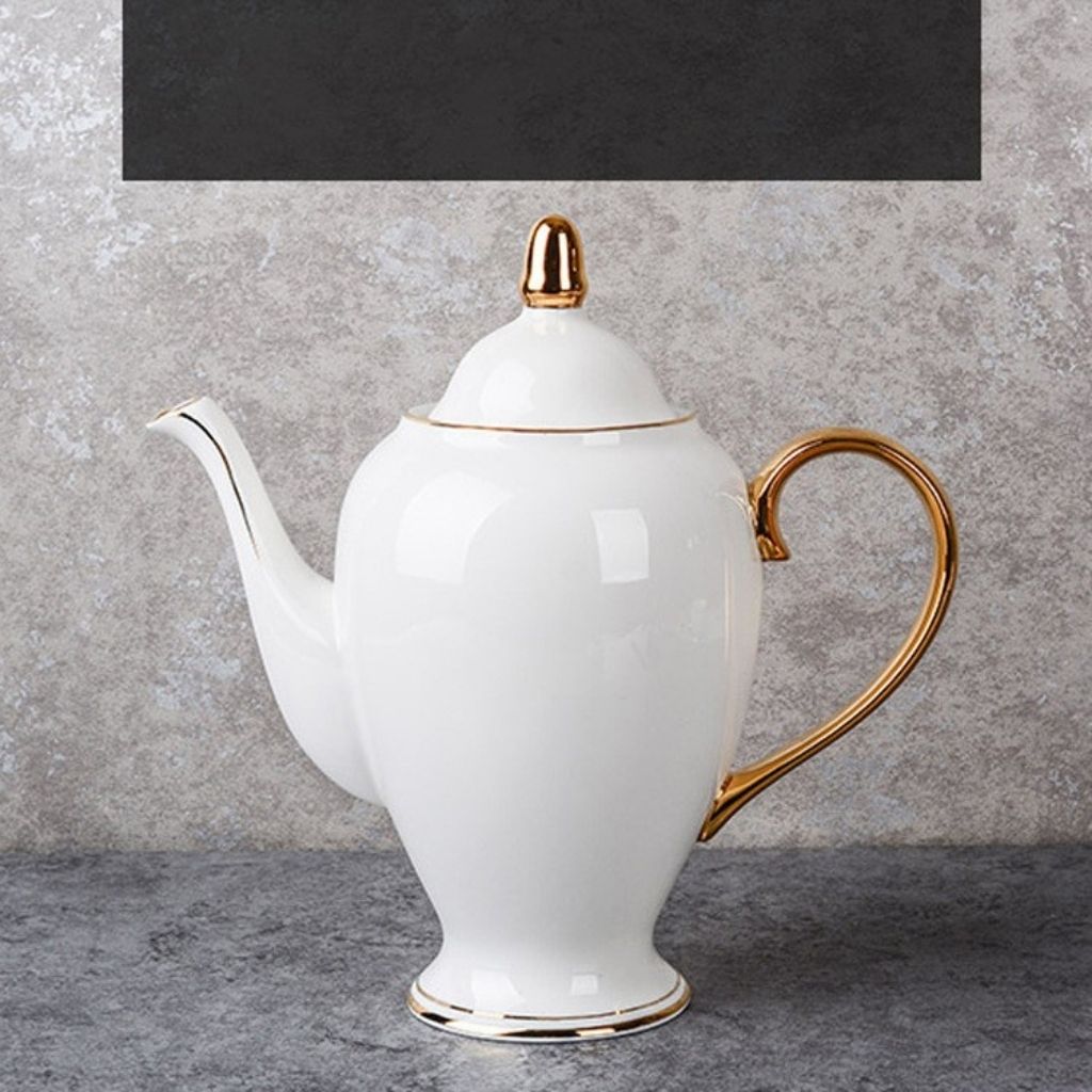 Conjunto de Chá e Café em Bone China Aurora