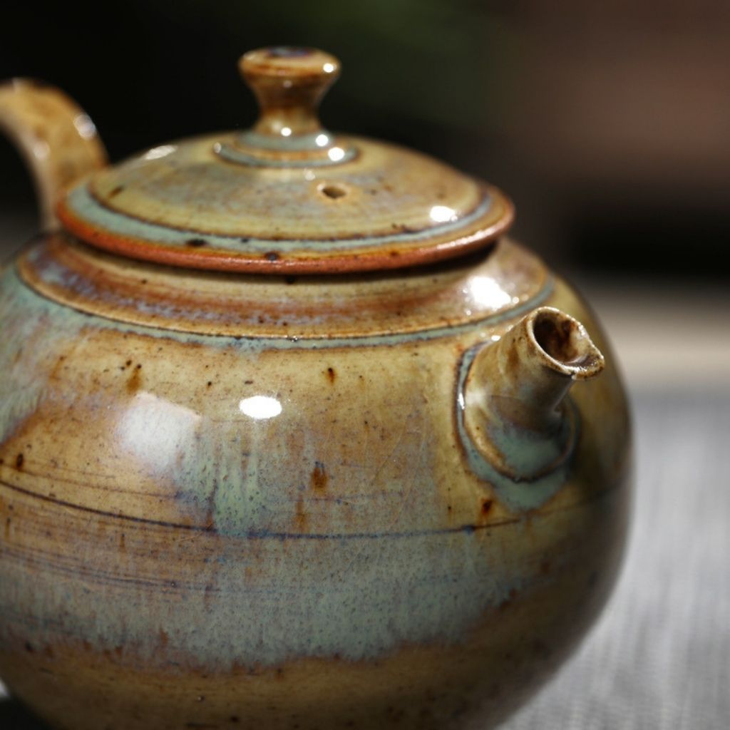 Bule Jingdezhen Artesanal Exclusivo com Acabamento Vitrificado de Cerâmica